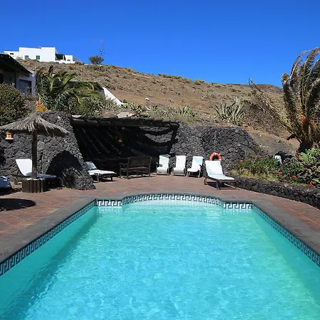 Roco 1 - Grosser Pool, Sauna, Wundervoller Meerblick, Pure Entspannung *