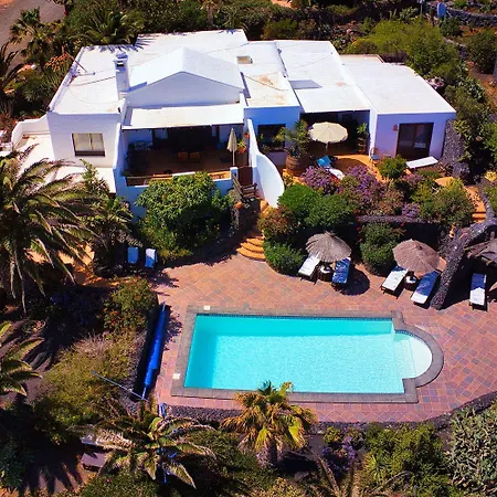 Roco 1 - Grosser Pool, Sauna, Wundervoller Meerblick, Pure Entspannung La Asomada (Lanzarote)