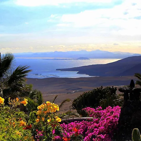 Roco 1 - Grosser Pool, Sauna, Wundervoller Meerblick, Pure Entspannung 펜션 *