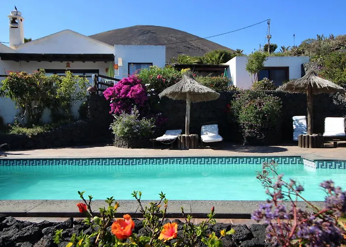 Roco 1 - Grosser Pool, Sauna, Wundervoller Meerblick, Pure Entspannung 펜션