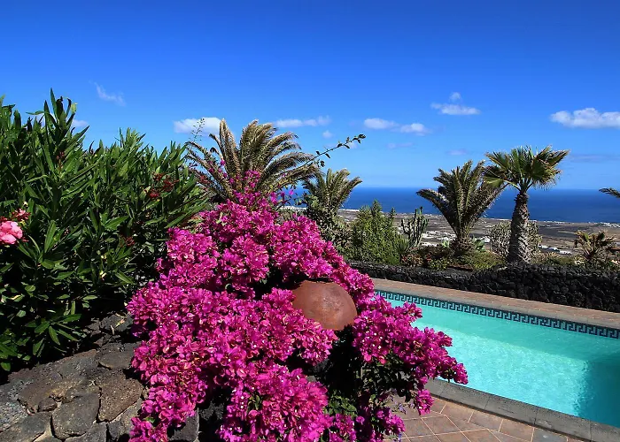 Tatil Evi Roco 1 - Grosser Pool, Sauna, Wundervoller Meerblick, Pure Entspannung La Asomada (Lanzarote)