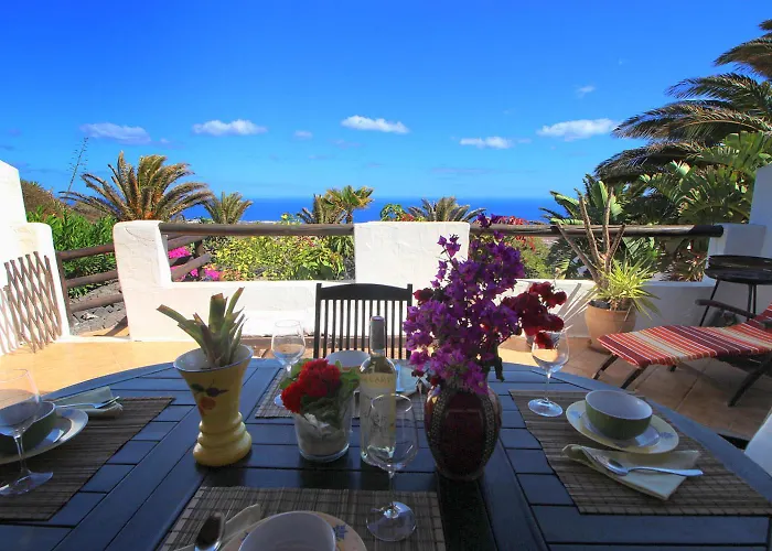 Roco 1 - Grosser Pool, Sauna, Wundervoller Meerblick, Pure Entspannung Tatil Evi