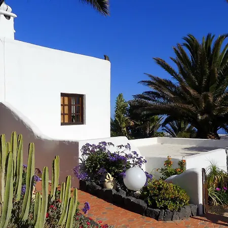 Roco 1 - Grosser Pool, Sauna, Wundervoller Meerblick, Pure Entspannung